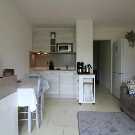 Les Pieds Dans L'eau By Interhome Appartement *