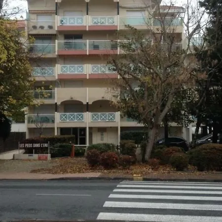 Appartement Les Pieds Dans L'eau By Interhome