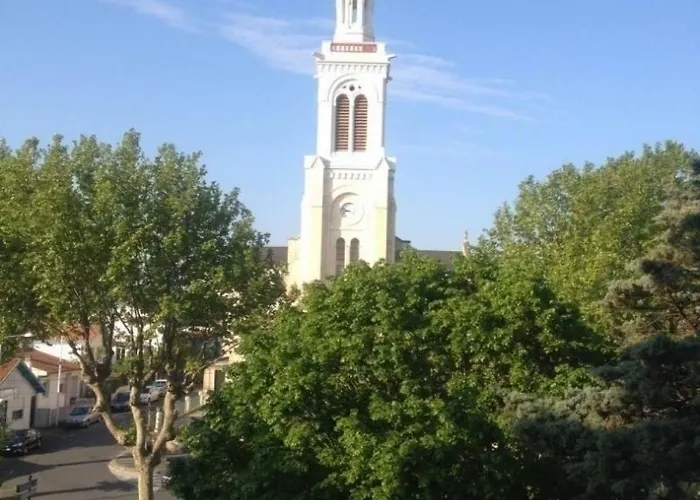 Les Pieds Dans L'eau By Interhome Apartment