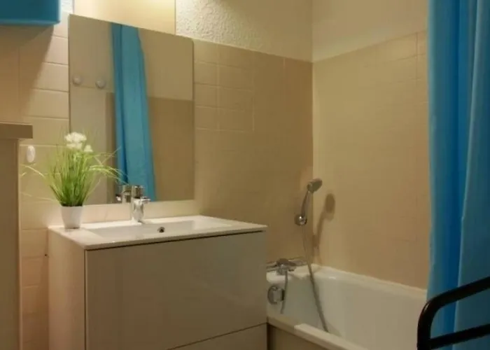 Les Pieds Dans L'eau By Interhome Apartment *