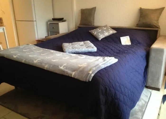 Les Pieds Dans L'eau By Interhome Apartment