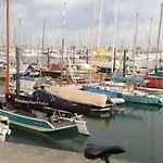 Les Pieds Dans L'eau By Interhome Lejlighed
