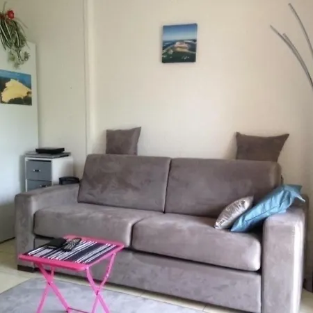 公寓 Les Pieds Dans L'eau By Interhome 阿卡雄