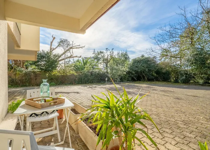 Les Pieds Dans L'eau By Interhome Appartement